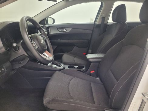 Used 2021 Kia Forte LXS FWD image 17