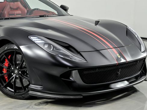 Used 2023 Ferrari 812 GTS RWD image 2
