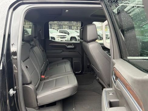 Used 2025 GMC Sierra 1500 SLT image 28