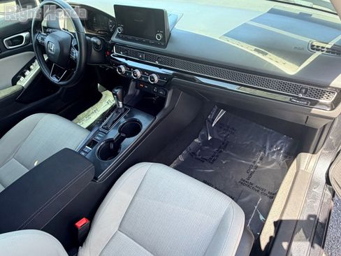 Certified 2023 Honda Civic EX image 13