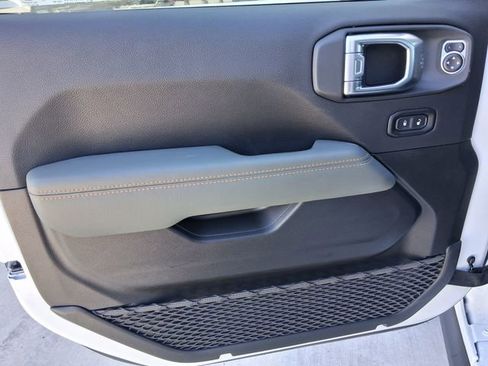 New 2026 Jeep Gladiator Mojave image 19