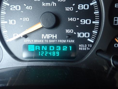 Used 2002 Chevrolet Tahoe LT image 4