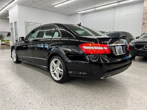 Used 2013 Mercedes-Benz E 350 4MATIC Sedan image 4