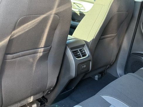 Used 2025 Chevrolet Blazer LT image 29