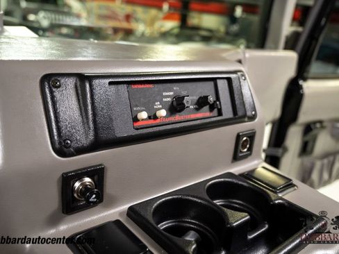 Used 2001 HUMMER H1 4-Door Wagon image 16