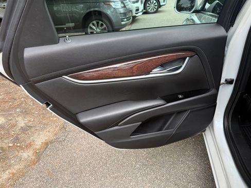 Used 2016 Cadillac XTS Luxury w/ Driver Awareness Package FWD image 16