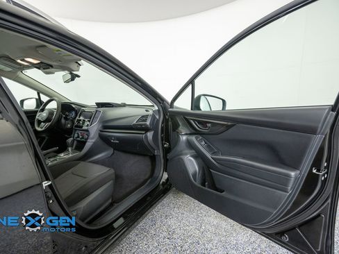 Used 2023 Subaru Impreza 2.0i Premium AWD/4WD image 39