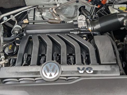 Used 2021 Volkswagen Atlas SE image 50