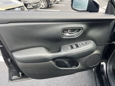 Used 2023 Honda HR-V LX image 20