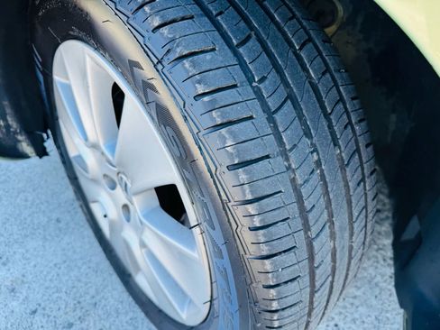 Used 2008 Volkswagen Beetle S image 16