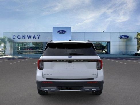 New 2026 Ford Explorer Active w/ Active Comfort Package image 5