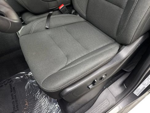 Used 2025 RAM 1500 Big Horn RWD image 30