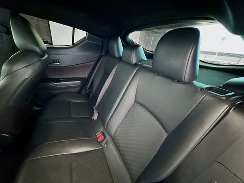 Used 2019 Toyota C-HR Limited FWD image 24