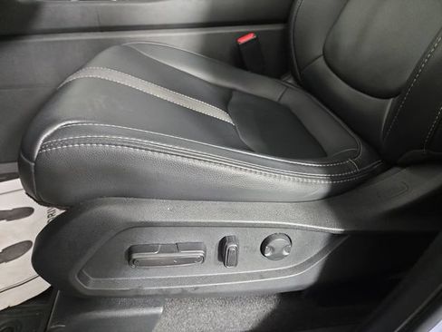 Used 2025 Honda Pilot Touring image 30