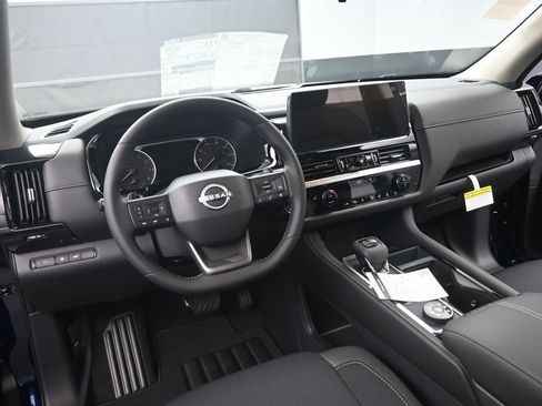 New 2026 Nissan Pathfinder SV image 21