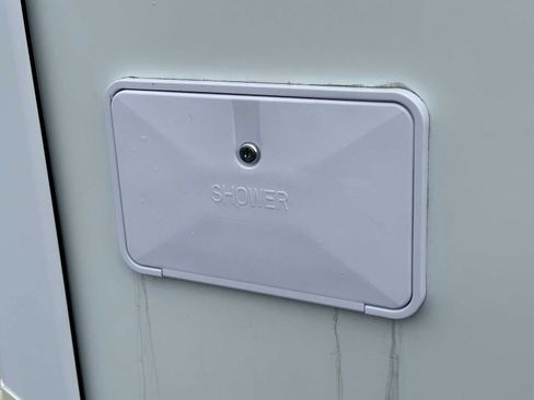 Used 2011 Ford E-450 and Econoline 450 Super Duty w/ Motorhome Prep Pkg image 30