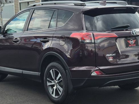 Used 2018 Toyota RAV4 XLE AWD/4WD image 8