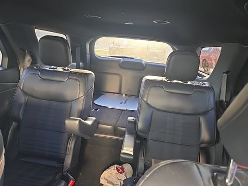 Used 2025 Ford Explorer ST-Line w/ Premium Package RWD image 6