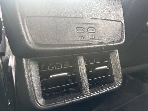 Used 2025 Chevrolet Equinox LT w/ Convenience Package II AWD/4WD image 23