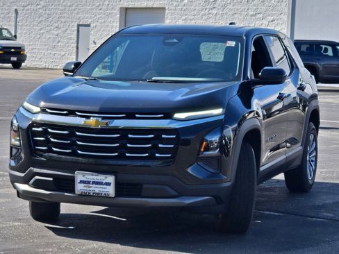 Certified 2025 Chevrolet Equinox LT FWD image 5