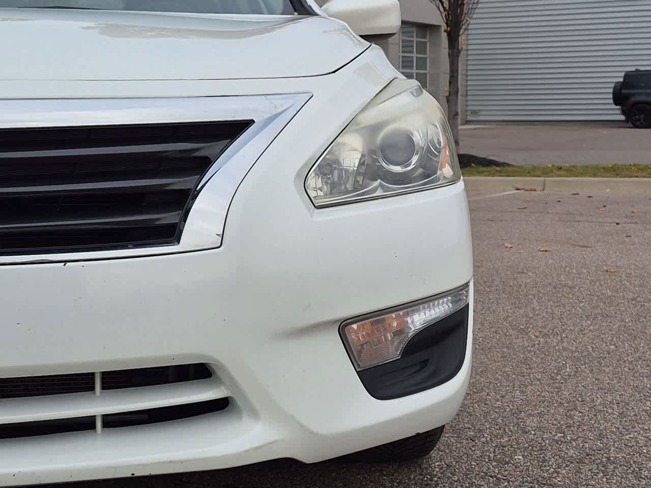 Used 2014 Nissan Altima 2.5 SV FWD image 10