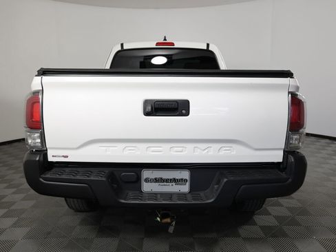 Used 2022 Toyota Tacoma SR RWD image 3
