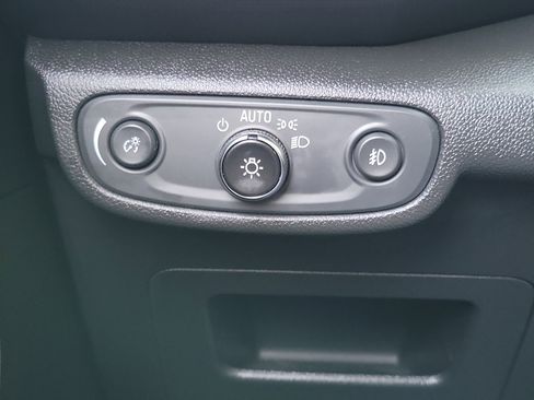 Used 2023 Chevrolet TrailBlazer RS w/ Sun and Liftgate Package image 14