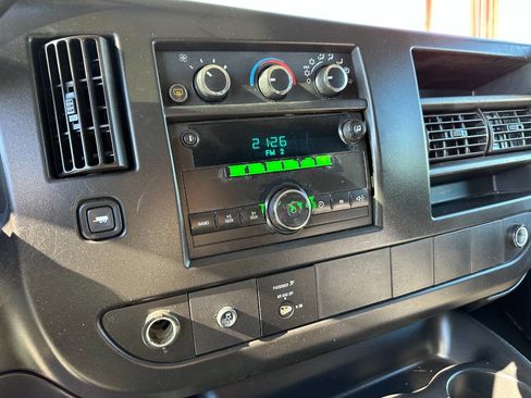 Used 2014 GMC Savana 3500 LS image 5