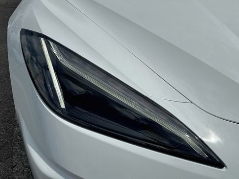 Used 2020 Chevrolet Corvette Stingray Preferred Conv w/ 2LT Preferred Equipment Group RWD image 34