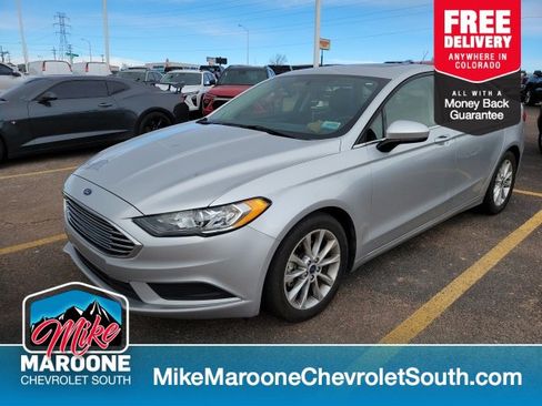 Used 2017 Ford Fusion SE w/ Fusion SE Technology Package image 1
