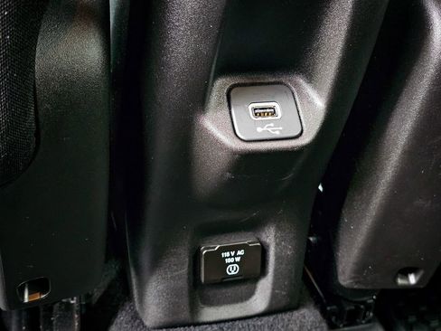 Used 2022 Jeep Renegade Altitude w/ Convenience Group AWD/4WD image 34