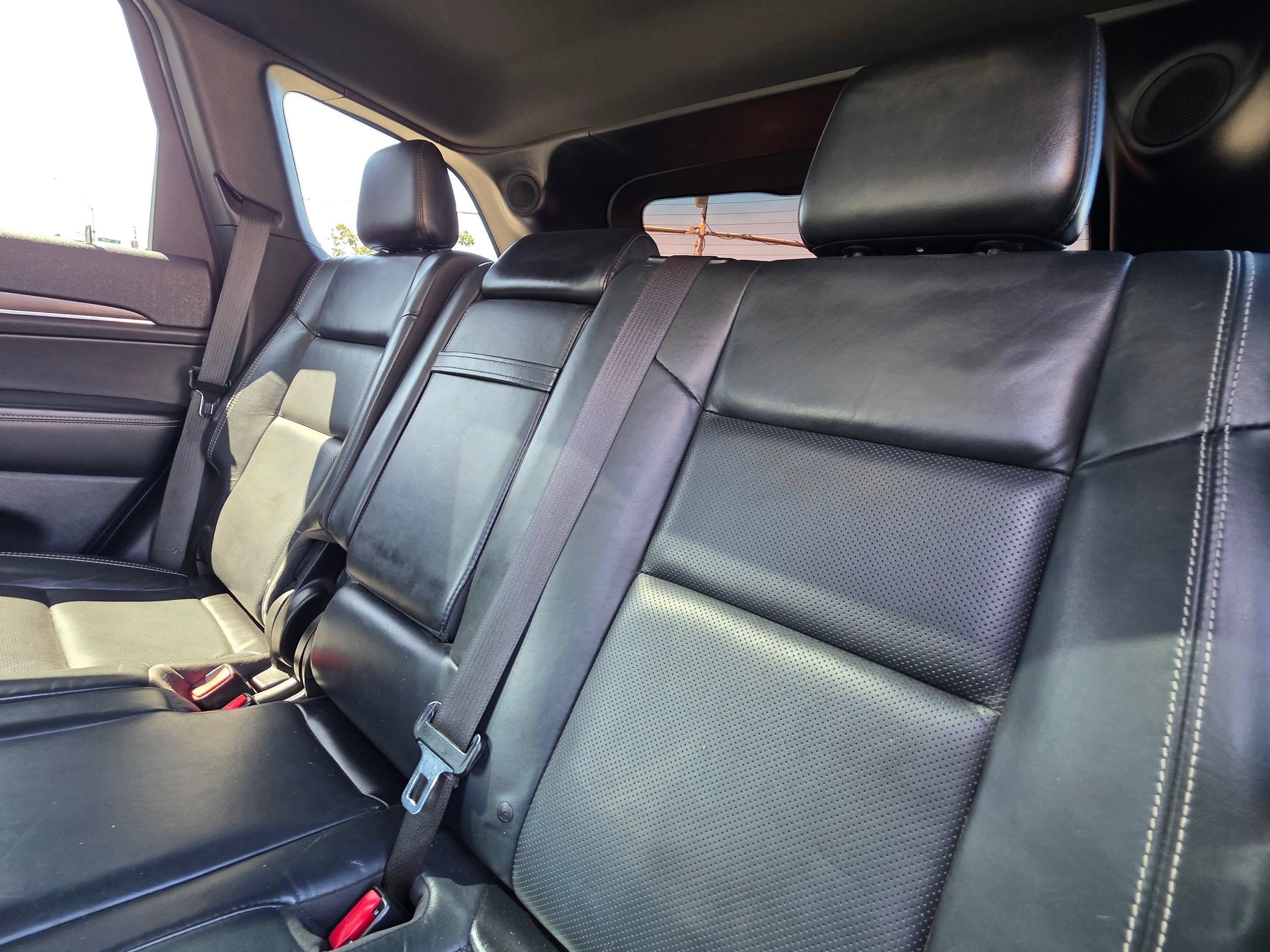 Used 2014 Jeep Grand Cherokee Limited w/ Luxury Group II RWD image 20