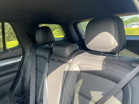 Used 2026 GMC Terrain Elevation w/ Elevation Premium Package FWD image 12