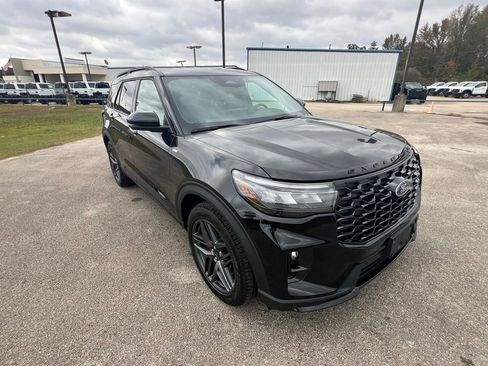 New 2026 Ford Explorer ST-Line w/ ST-Line Street Pack image 7