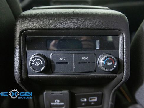 Used 2023 GMC Acadia AT4 w/ LPO, Floor Liner Package AWD/4WD image 33