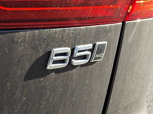 Used 2024 Volvo XC60 B5 Plus w/ Climate Package AWD/4WD image 30