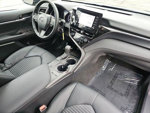 Used 2024 Toyota Camry SE w/ Cold Weather Package image 14
