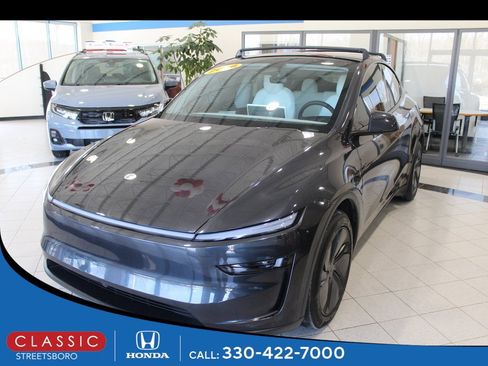 Used 2026 Tesla Model Y Long Range image 1