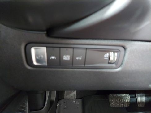 Certified 2024 Chevrolet Equinox EV RS image 32