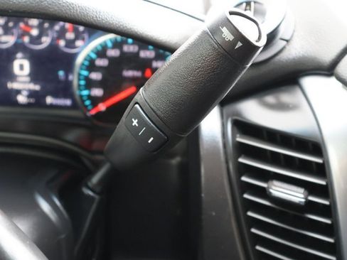 Used 2016 Chevrolet Suburban LTZ AWD/4WD image 17