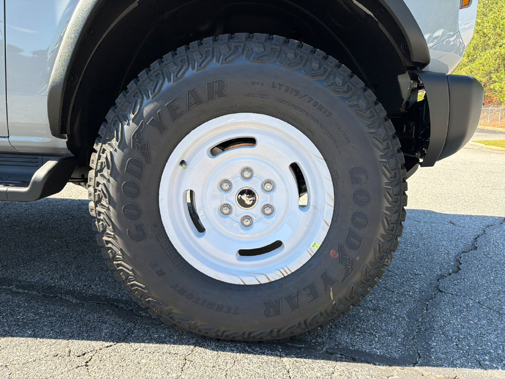 New 2026 Ford Bronco Heritage Edition AWD/4WD image 12