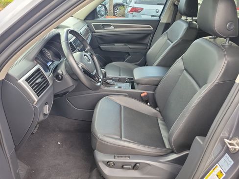 Used 2018 Volkswagen Atlas SEL FWD image 22