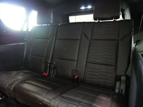 Used 2023 Cadillac Escalade ESV Premium Luxury Platinum AWD/4WD image 26