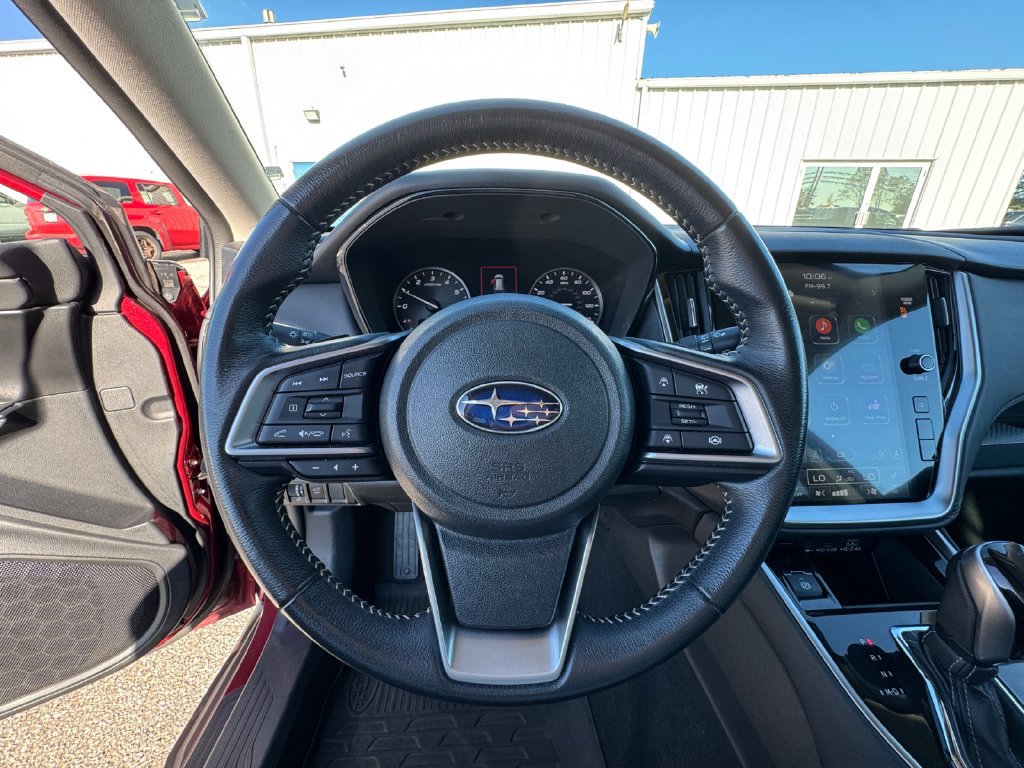 Used 2025 Subaru Outback Premium AWD/4WD image 21