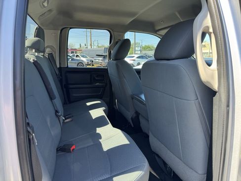 Used 2017 RAM 1500 Express AWD/4WD image 33