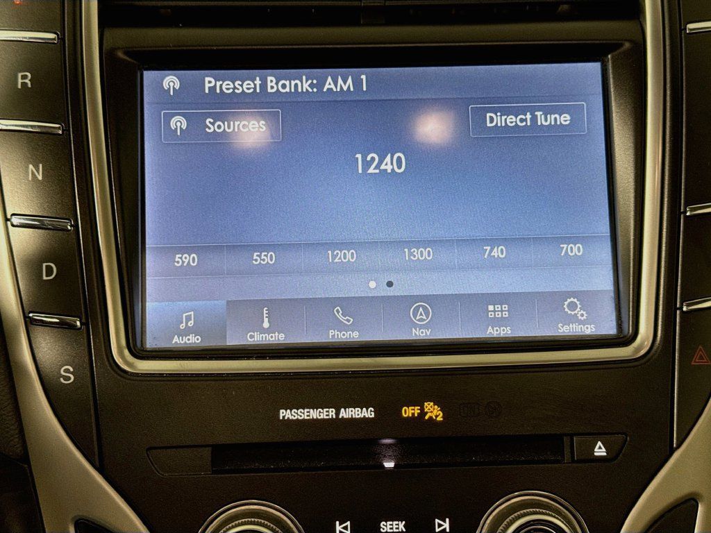 Used 2019 Lincoln Nautilus Reserve FWD image 15