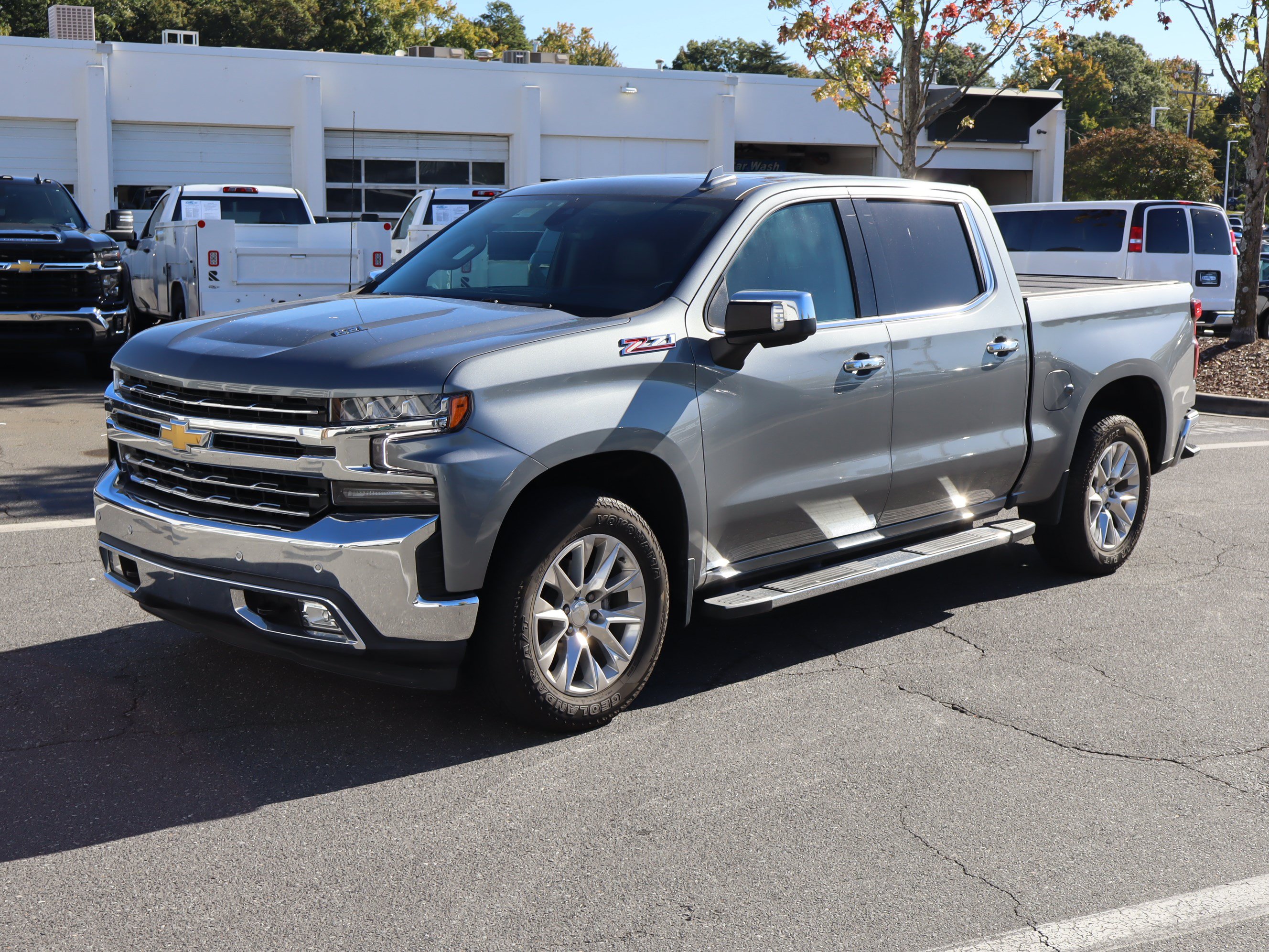 Used 2022 Chevrolet Silverado 1500 LTZ w/ LTZ Premium Package AWD/4WD image 16