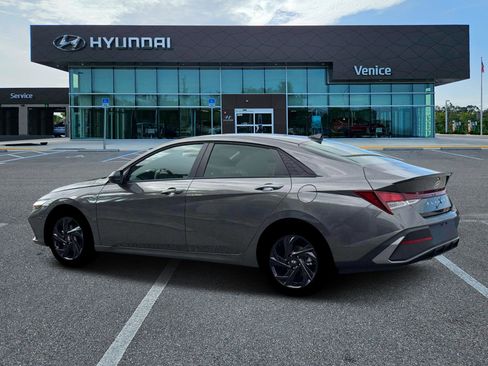 New 2026 Hyundai Elantra Sport FWD image 4