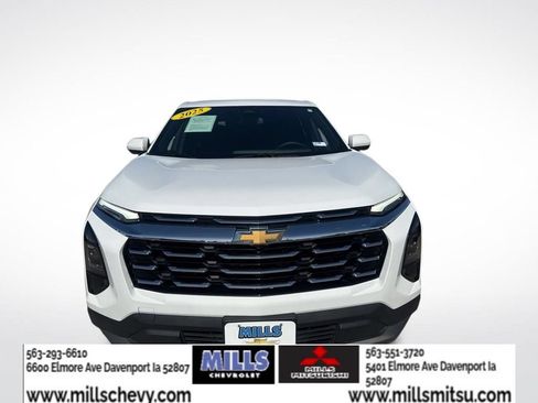 Used 2025 Chevrolet Equinox LT FWD image 8