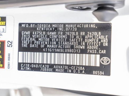 Used 2020 Toyota Camry SE image 32